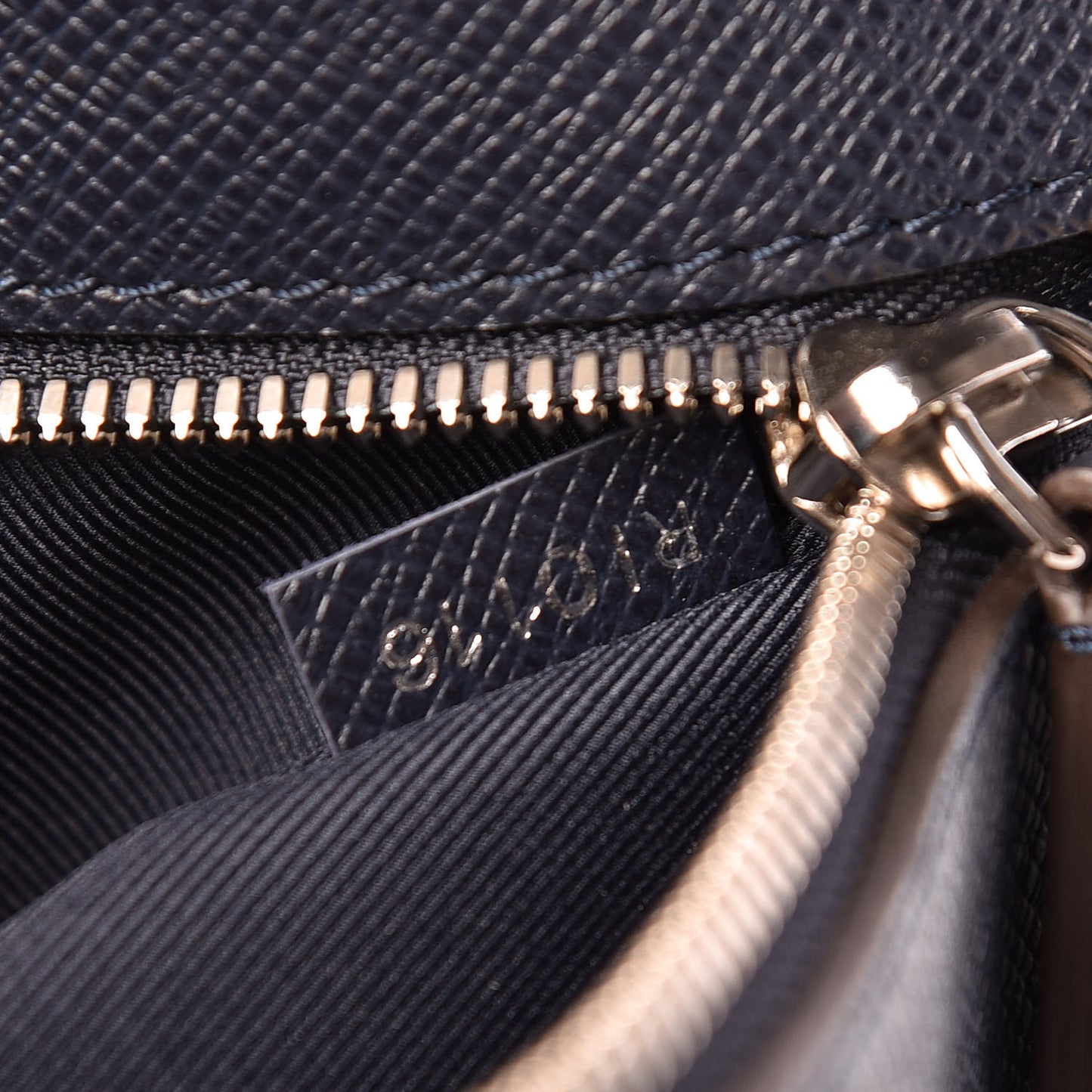 Taiga Nikolai MM Messenger Indigo