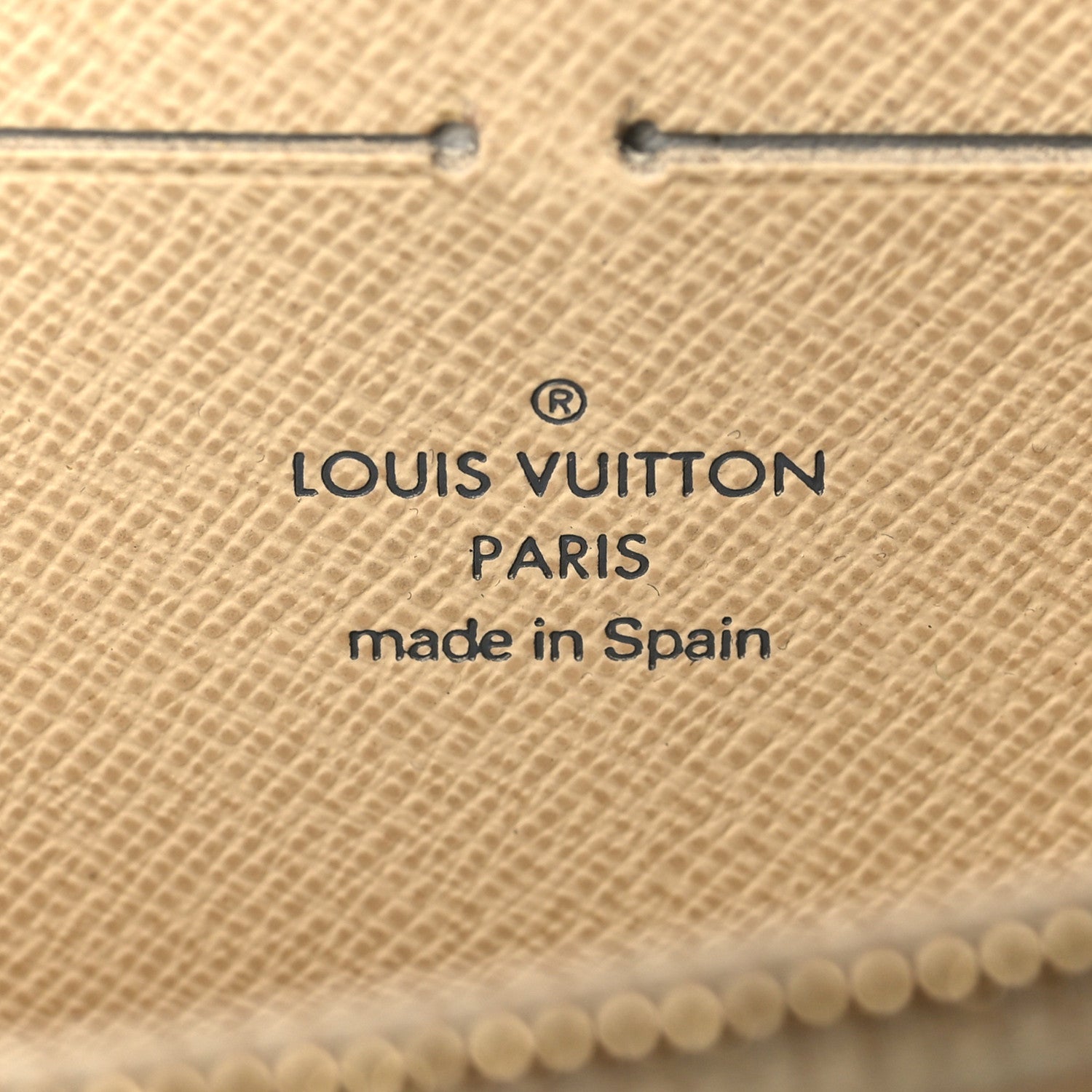 Louis Vuitton Damier Azur Zippy Wallet 6 of 7