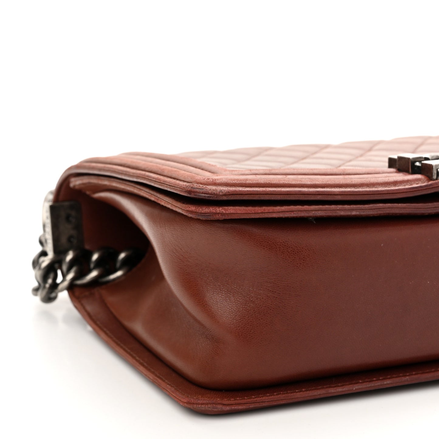 Lambskin Quilted Medium Boy Flap Burgundy