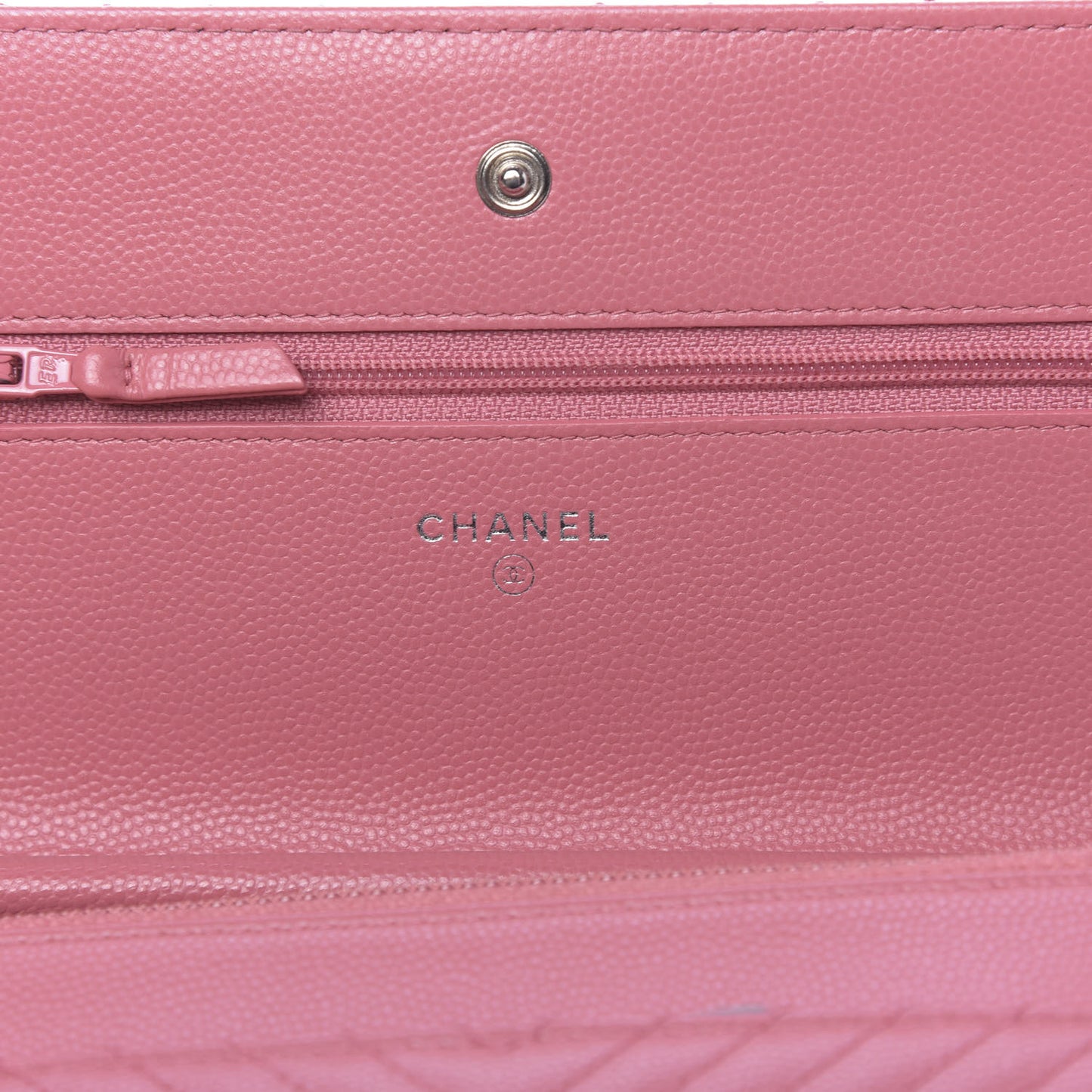 Caviar Chevron Quilted Wallet On Chain WOC Pink