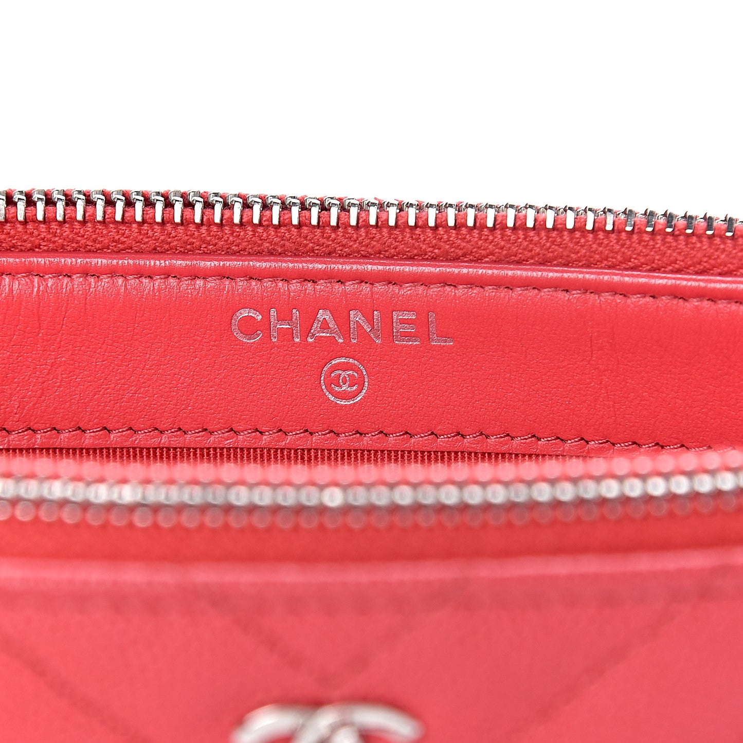 Caviar Chevron Quilted Small Clutch With Chain Light Red