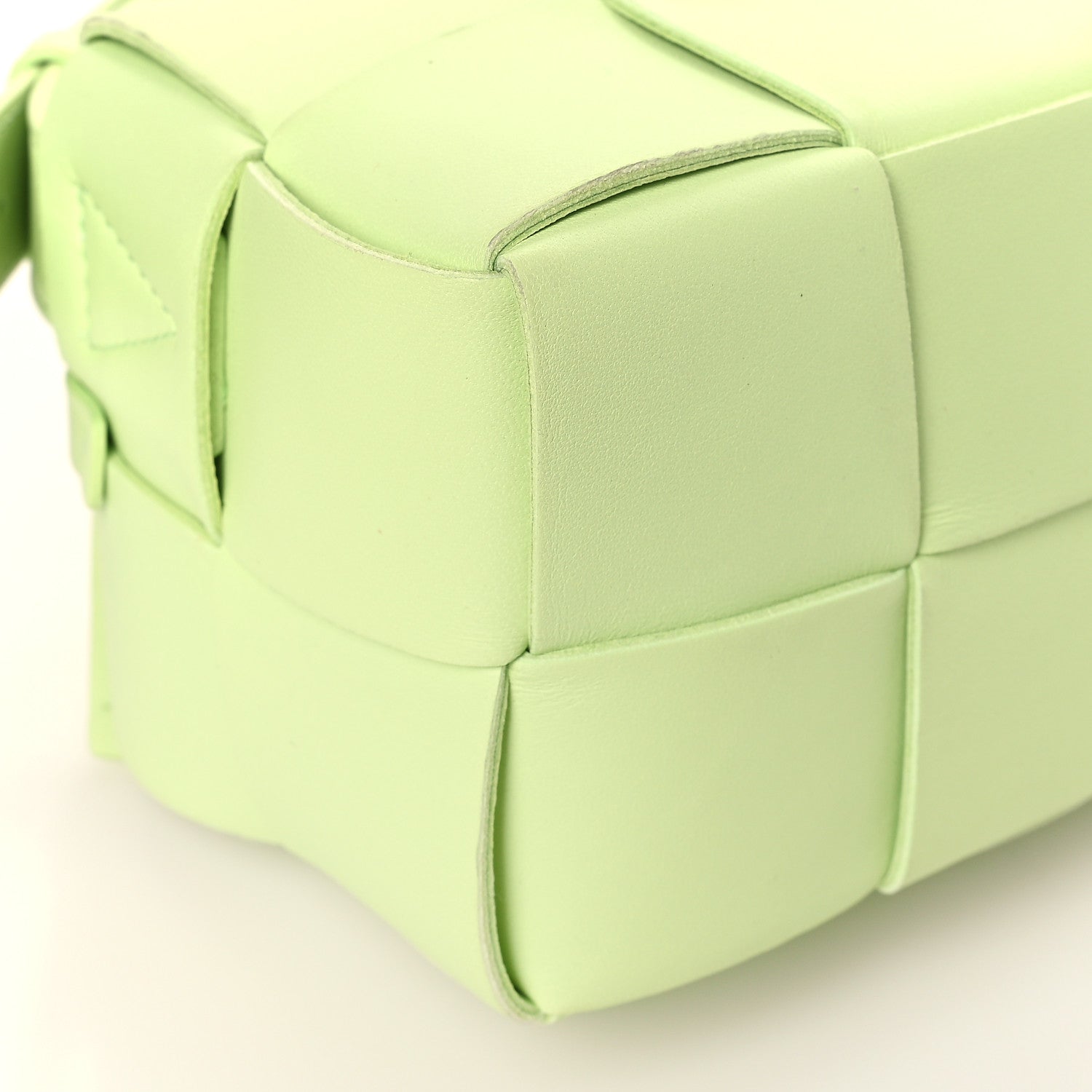 Bottega Veneta Lambskin Maxi Intrecciato Small Brick Cassette Bag Fennel 7 of 8