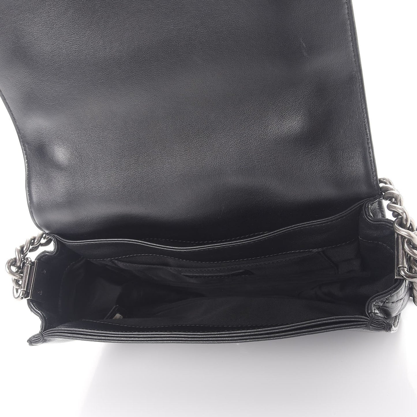 Calfskin Enchained Medium Boy Flap Black