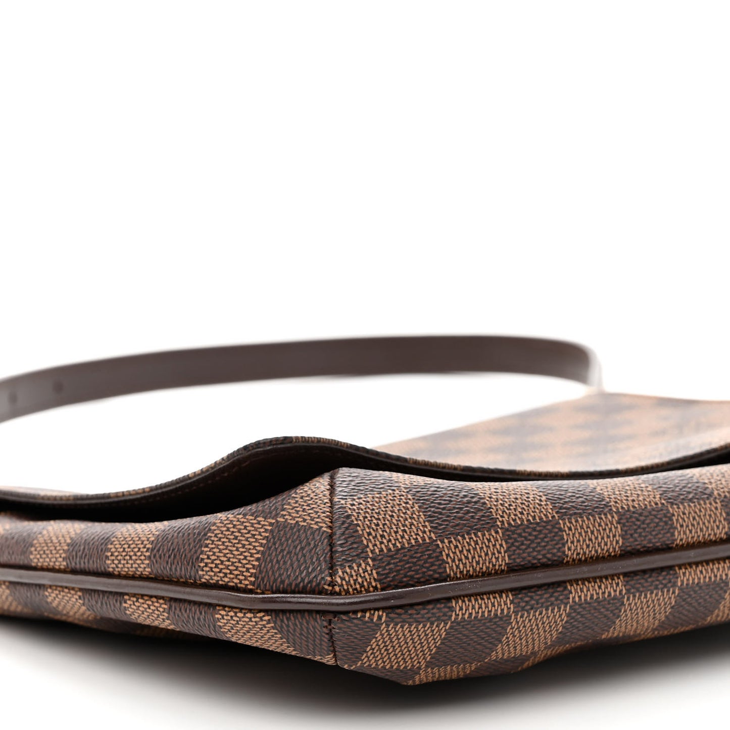 Damier Ebene Musette Tango