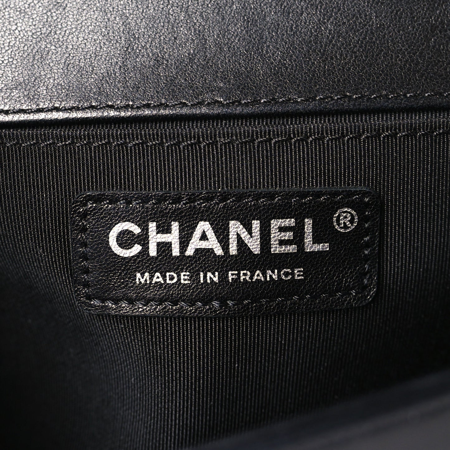 Lambskin Pleated Medium Boy Flap Navy
