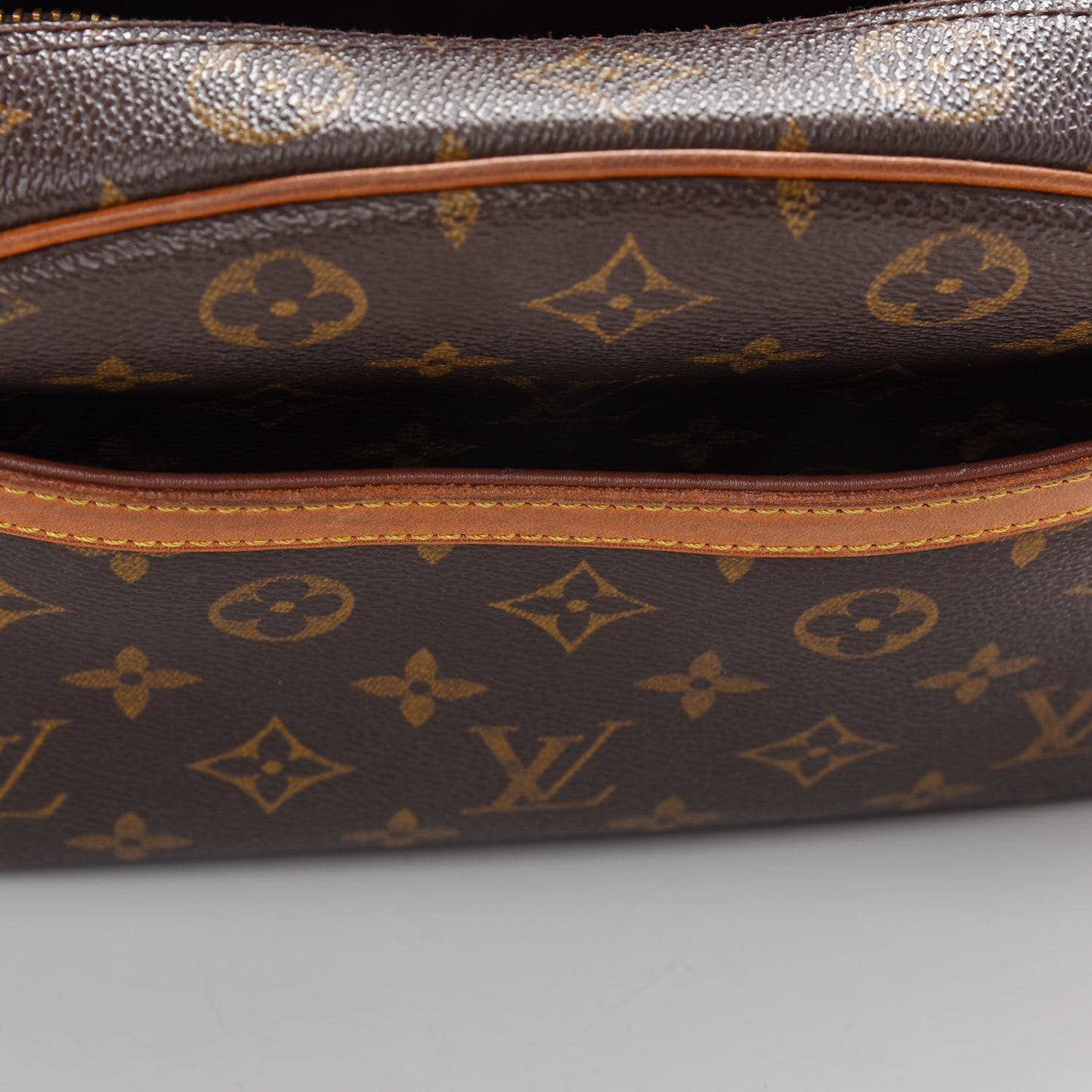 Monogram Blois