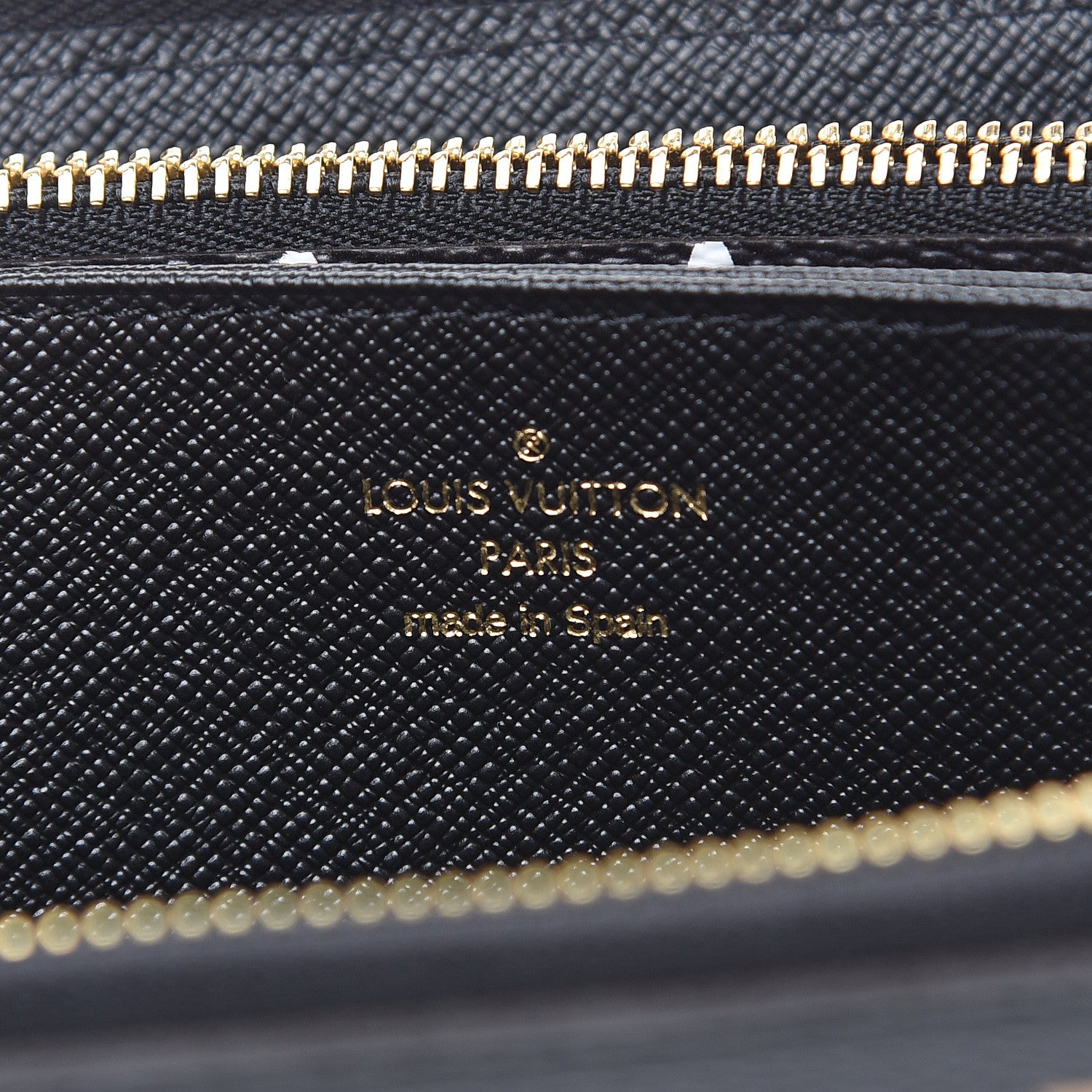 Louis Vuitton Monogram Giant Jungle Zippy Wallet Black 6 of 8