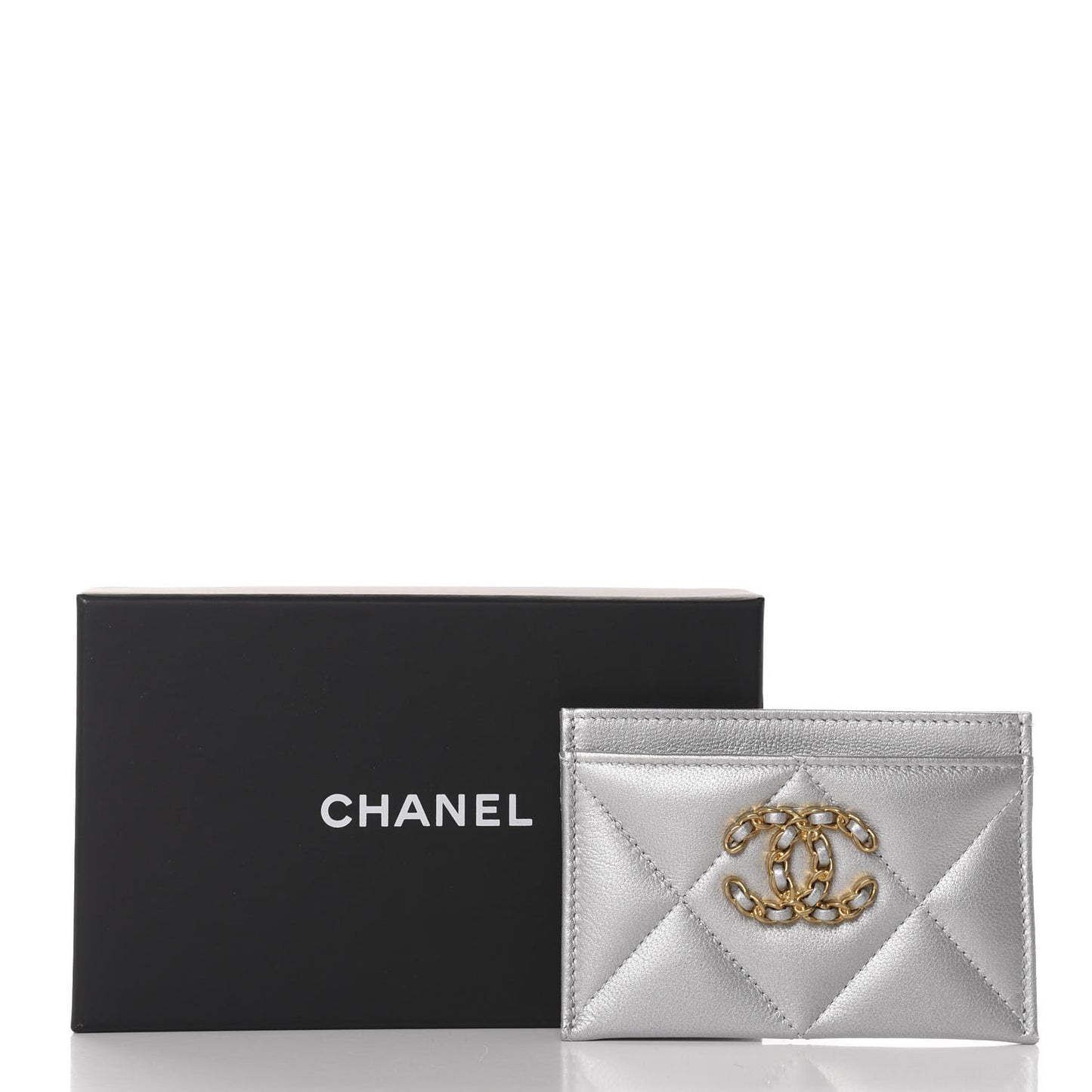 Metallic Goatskin Quilted 19 Card Holder Silver