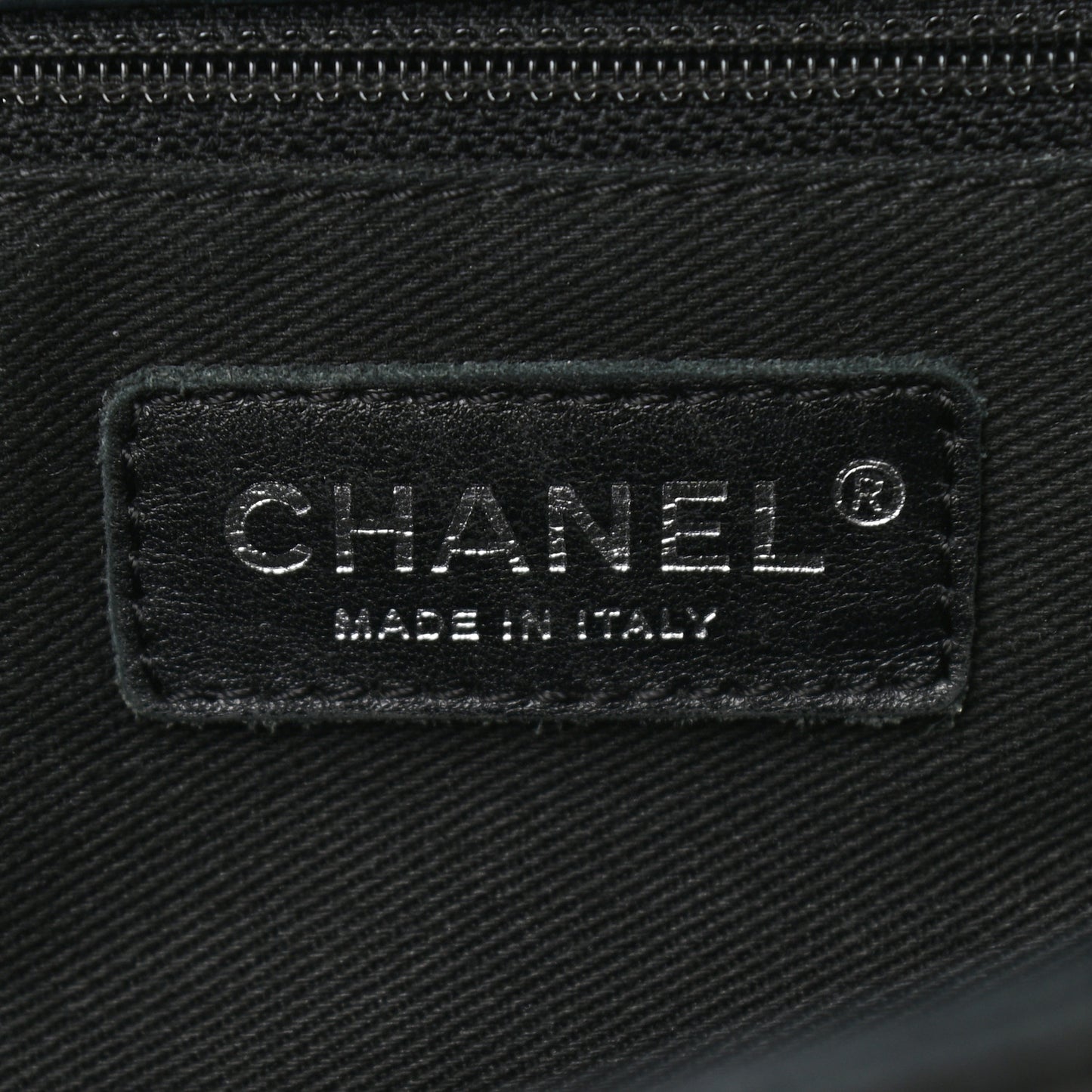 Lambskin Rock and Chic Shoulder Bag Black