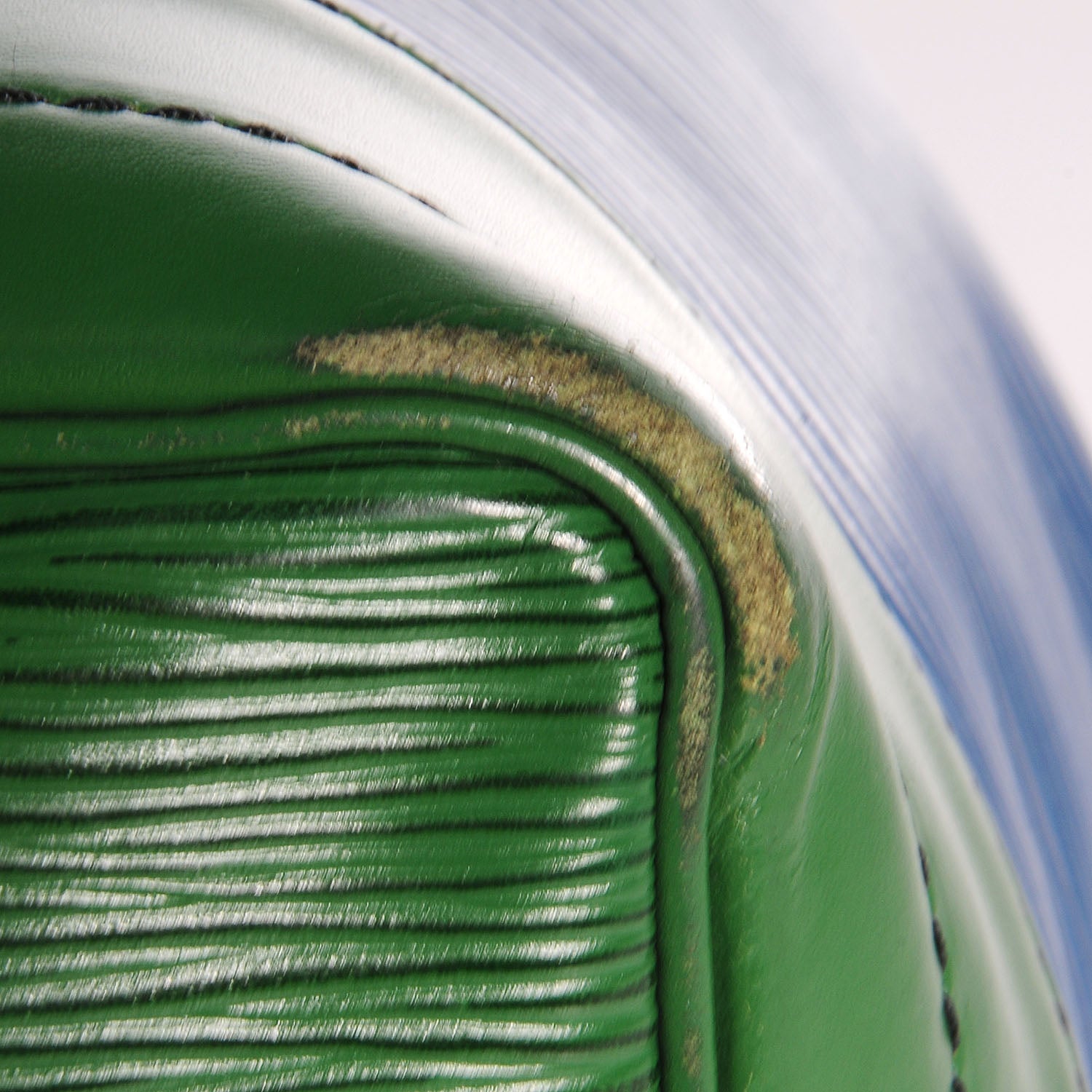 Louis Vuitton Epi Noe Borneo Toledo 8 of 8