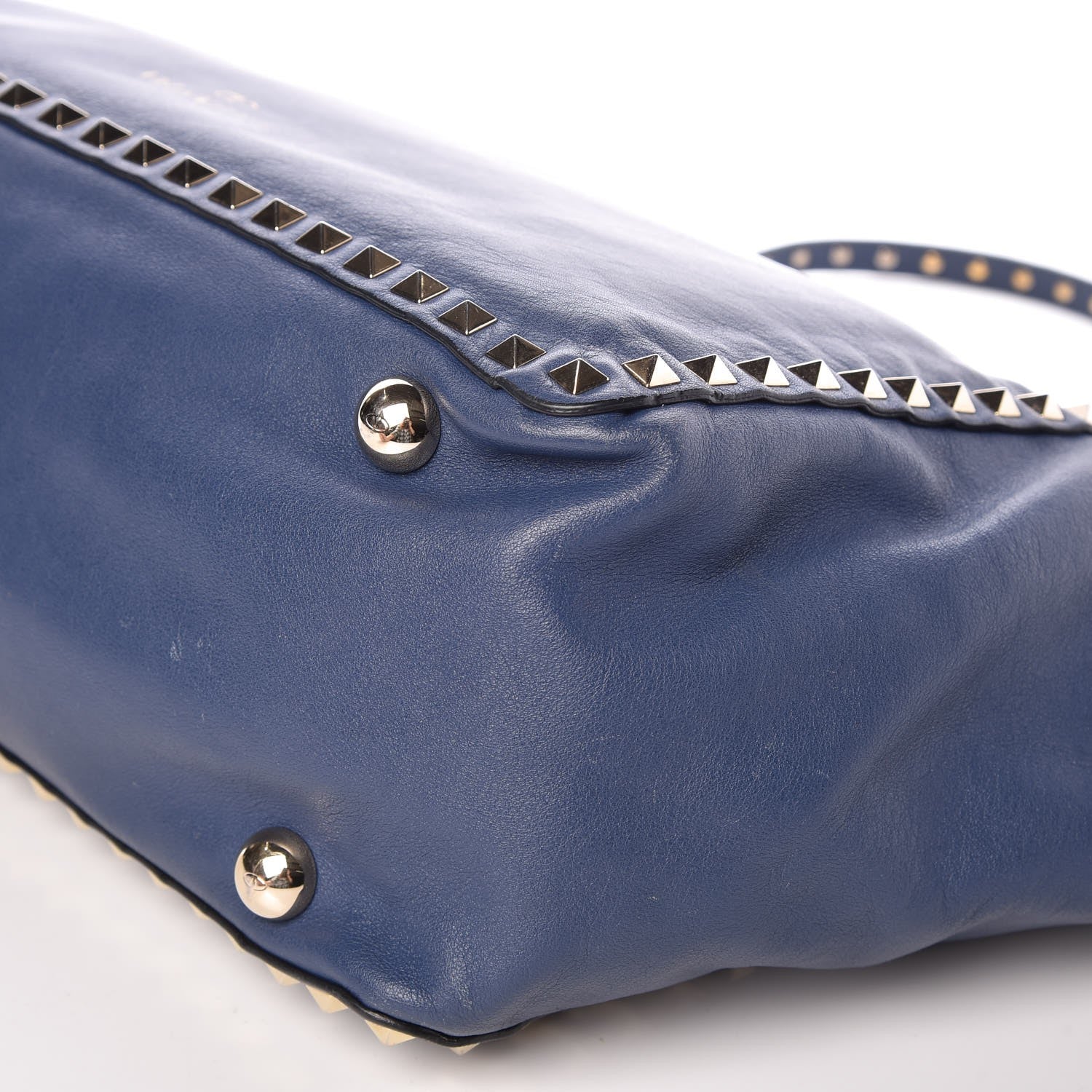 Valentino Garavani Vitello Medium Rockstud Tote Indigo 18 of 21