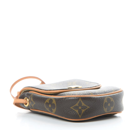 Louis Vuitton Monogram Pochette Cancun 4 of 10
