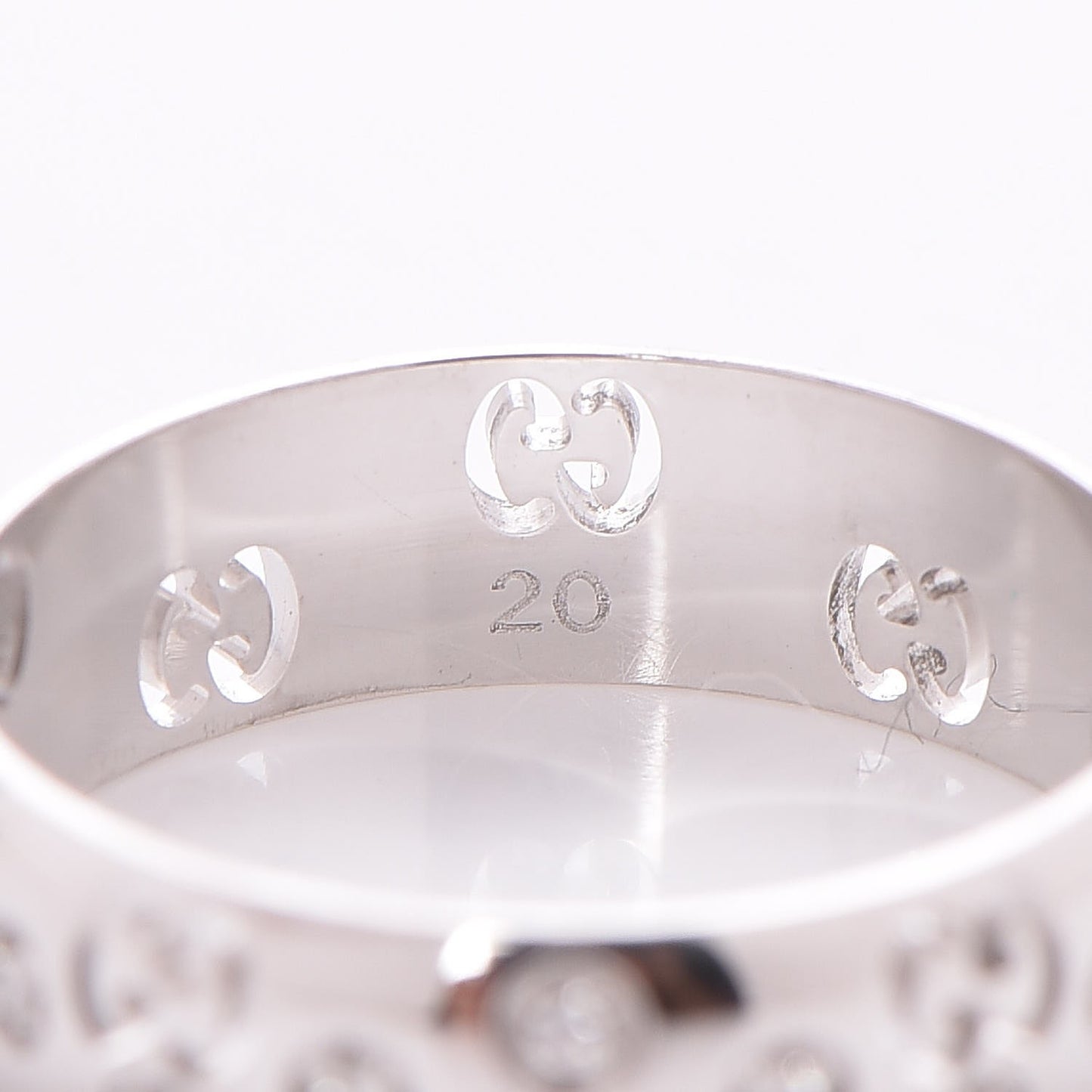 18K White Gold Diamond 6mm Icon Band Ring 60 9