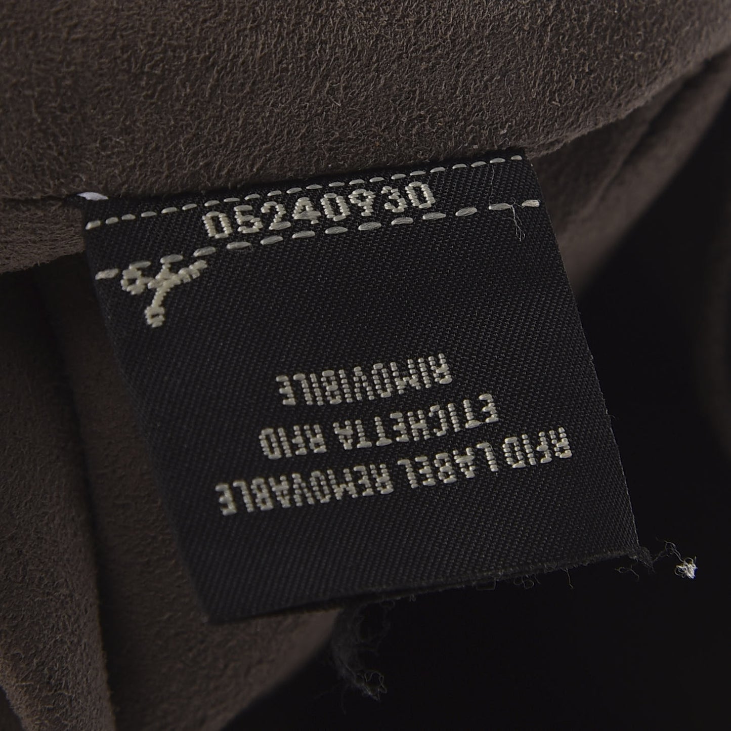 Glazed Fabric Vitello Grace F is Fendi FF 1974 Stamp Patch Grande Mon Tresor Bucket Bag Mogano Panna Black