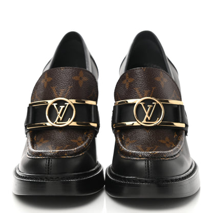 Louis Vuitton Monogram Calfskin Academy Loafers Pumps 38.5 Black 2 of 8