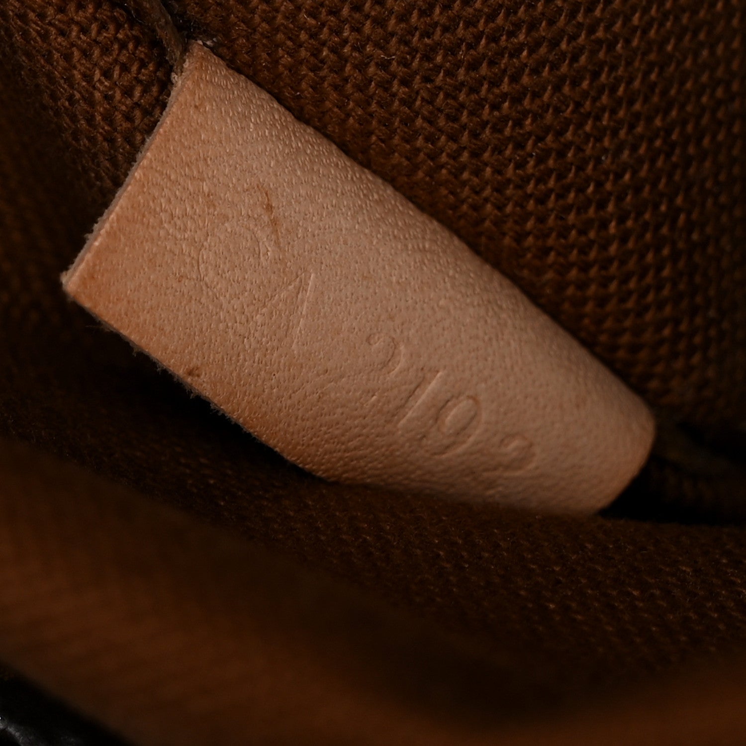 Louis Vuitton Monogram MM Sully 7 of 12