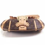 Monogram Leonor