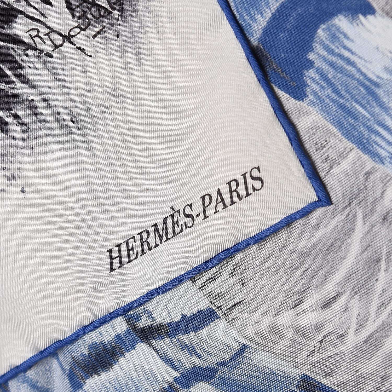 Hermes Silk Tigre du Bengale Scarf 90 Anthracite Bleu Blanc 3 of 4