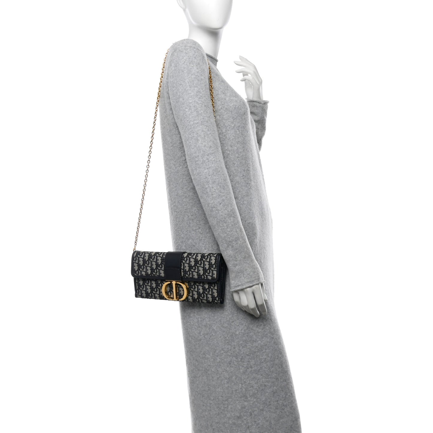 Oblique 30 Montaigne Chain Pouch Blue