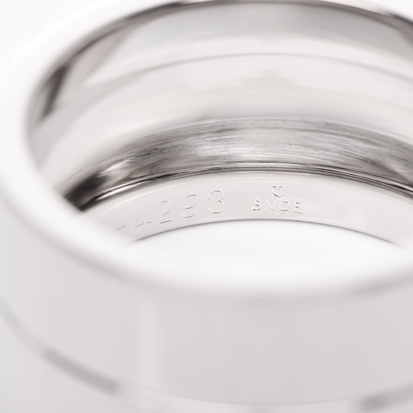 18K White Gold 12mm Wide LOVE Ring 61 9.5