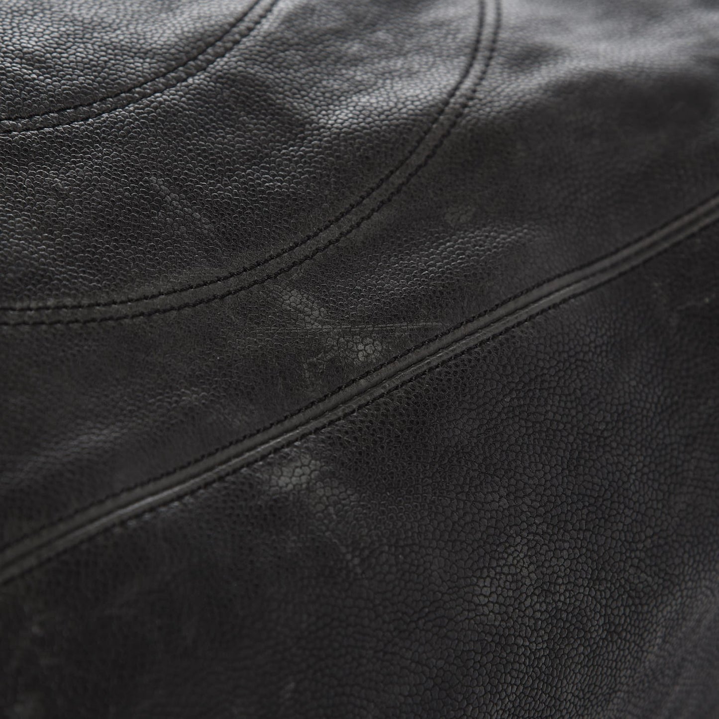 Distressed Caviar XL Coco Cabas Black