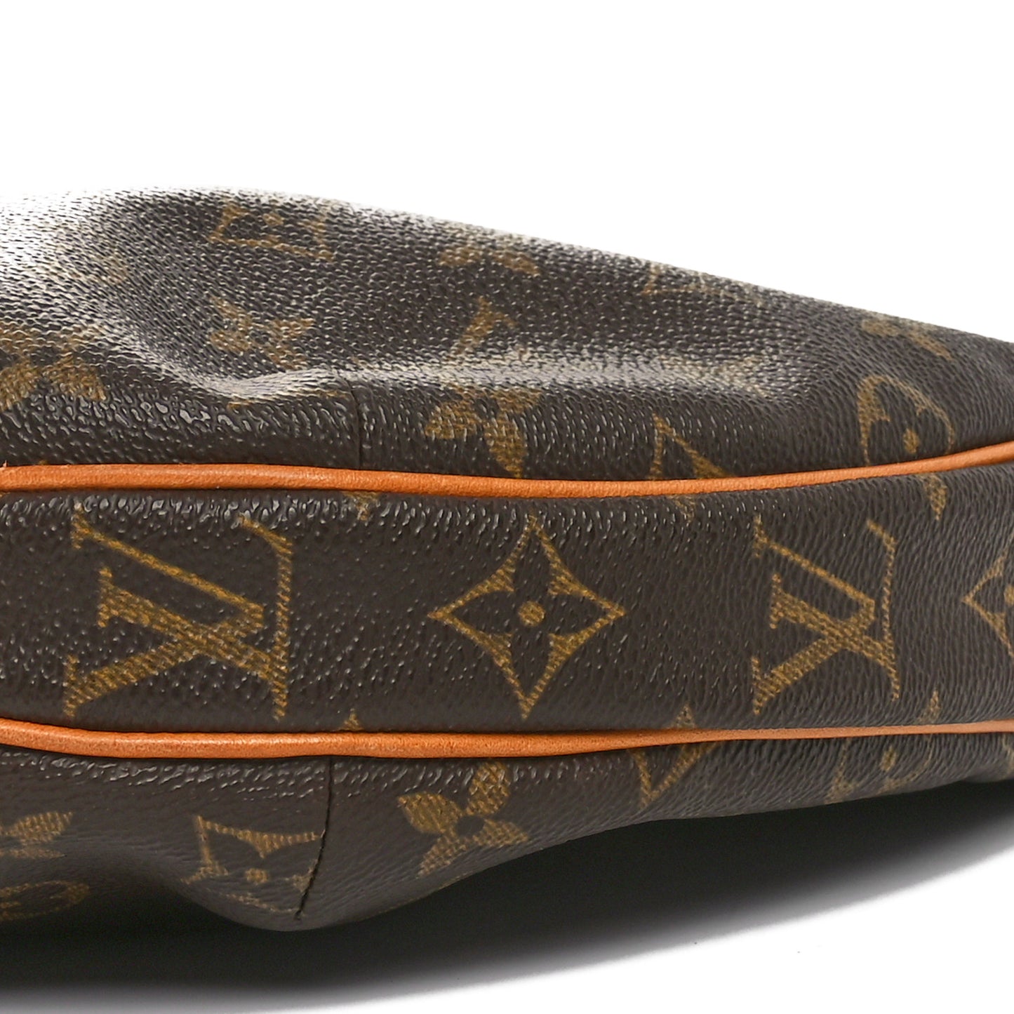 Monogram Croissant MM