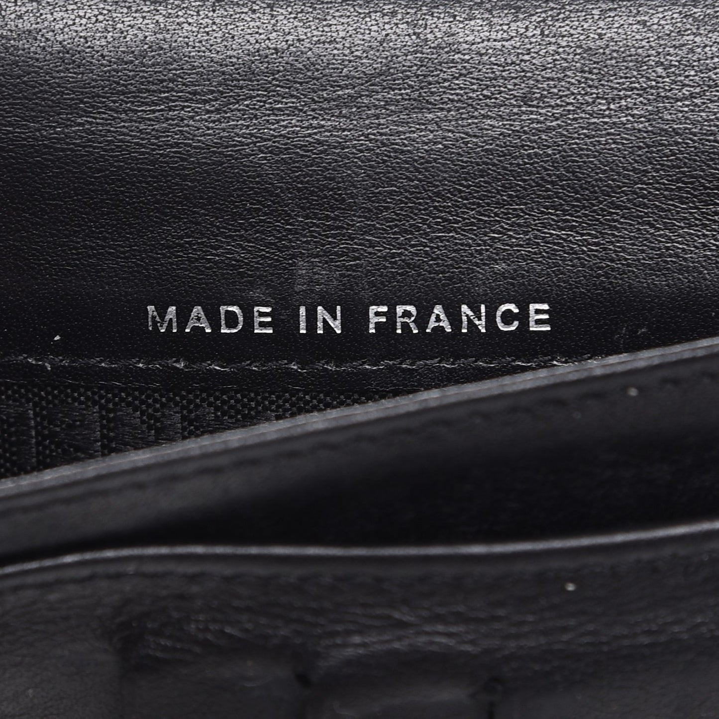 Grained Patent CC Yen Wallet Black