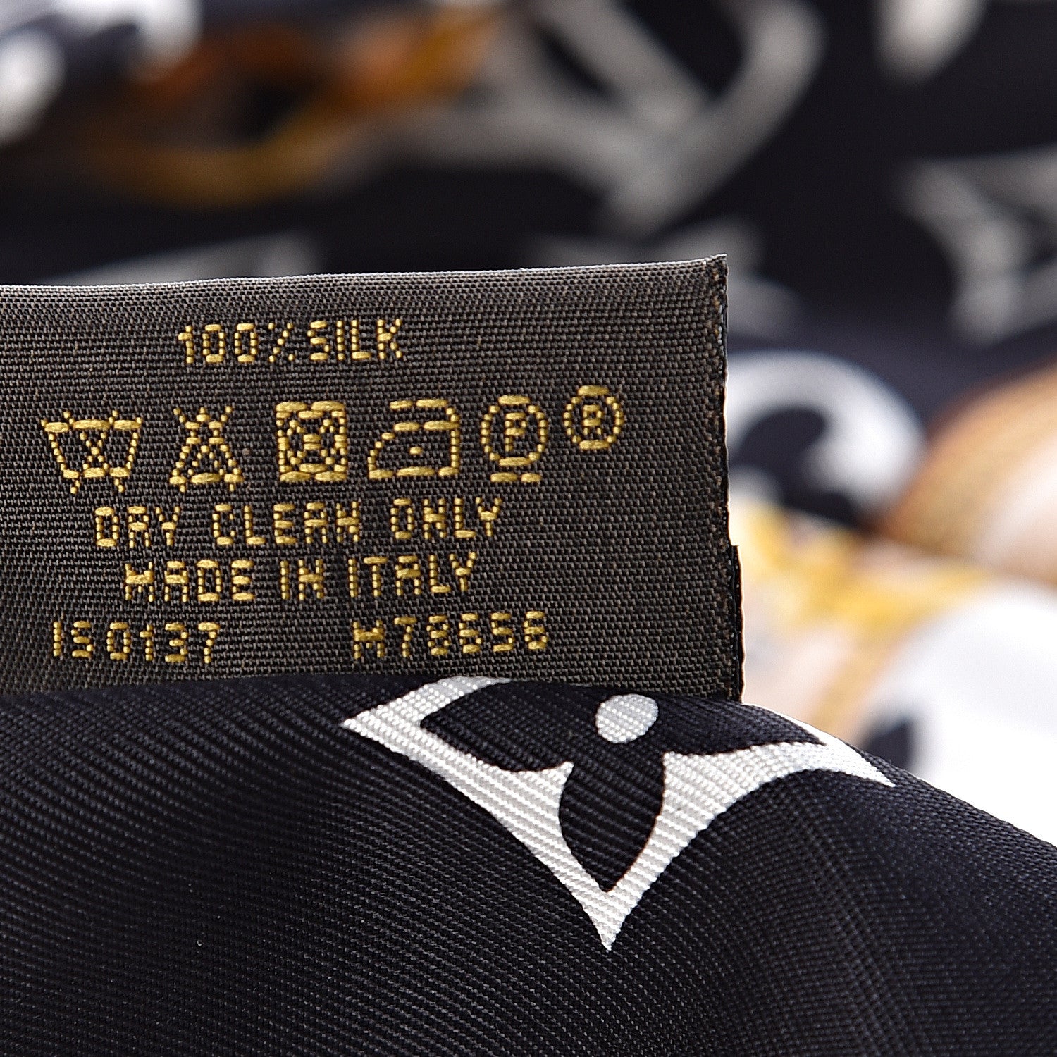 Louis Vuitton Silk Monogram Confidential Bandeau Black 5 of 5