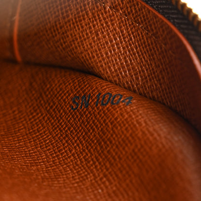 Louis Vuitton Monogram Blois 7 of 10