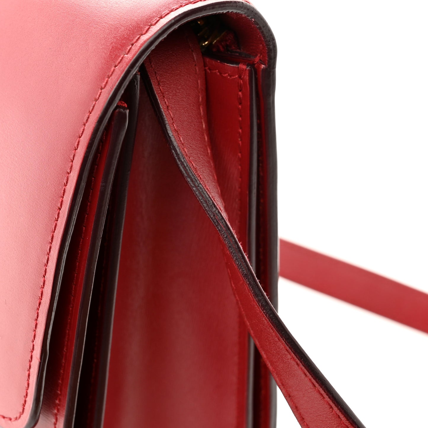 Box Calfskin Medium Classic Box Flap Bag Red