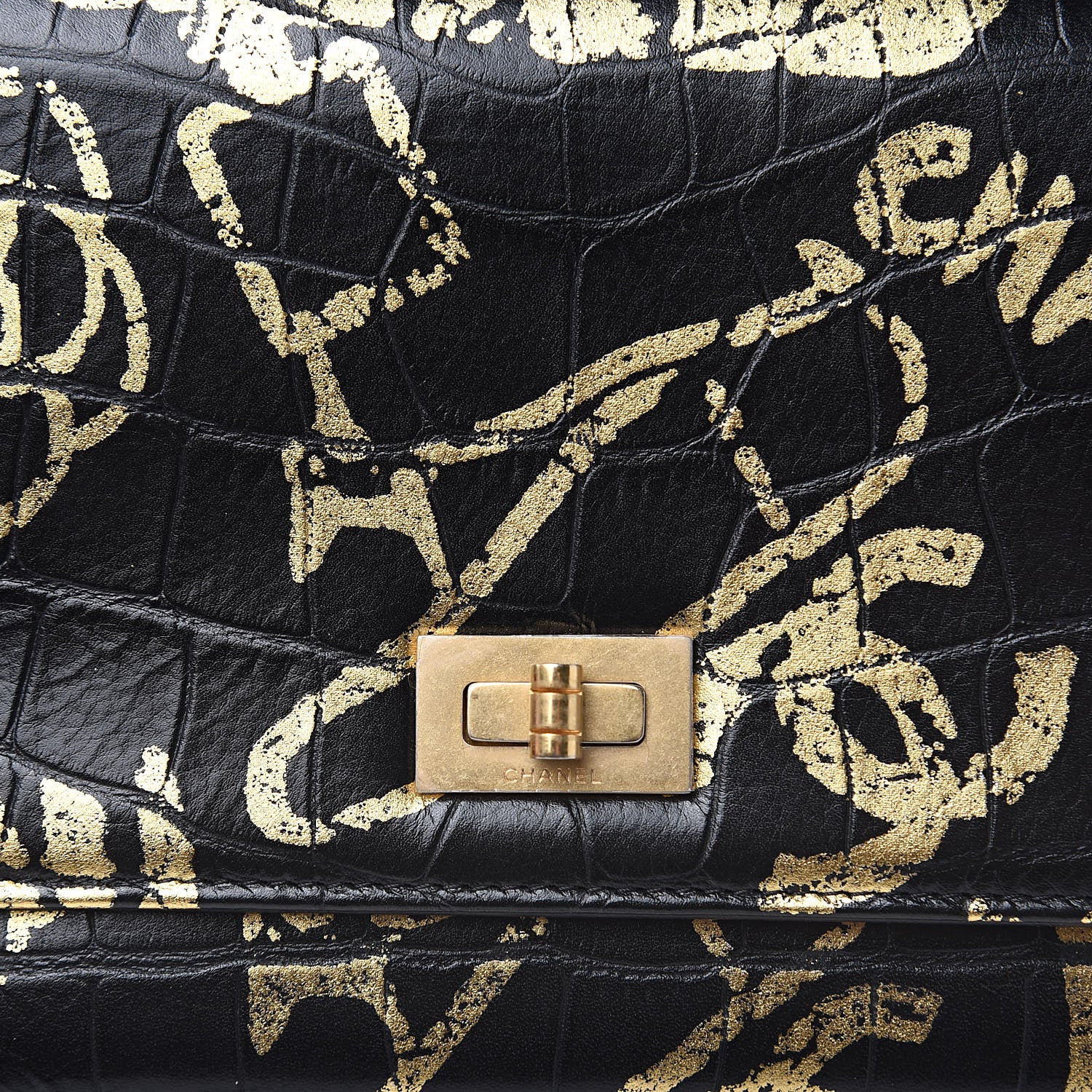 Chanel Calfskin Crocodile Embossed Graffiti 2.55 Cocodile Reissue Wallet On Chain WOC Black Gold 11 of 12