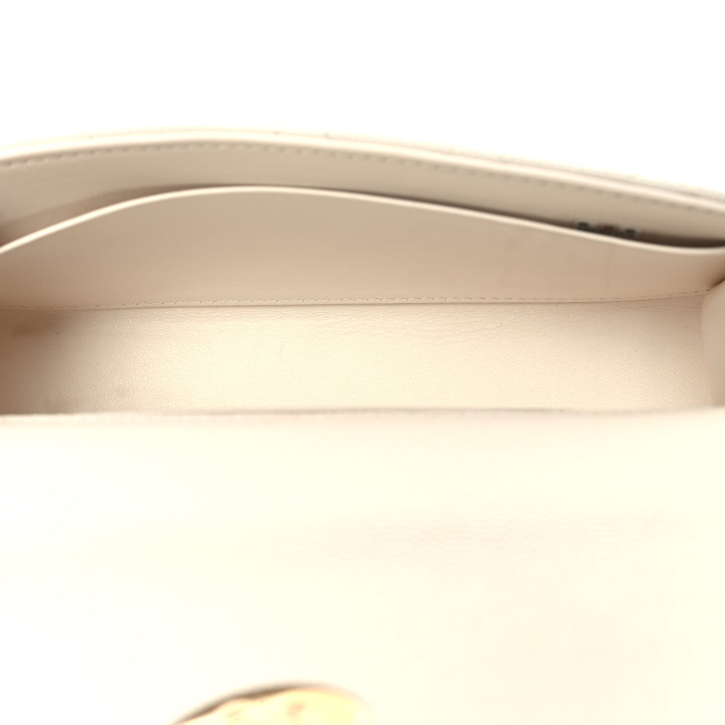 Caviar Quilted Chain Match Top Handle Phone Holder With Chain White