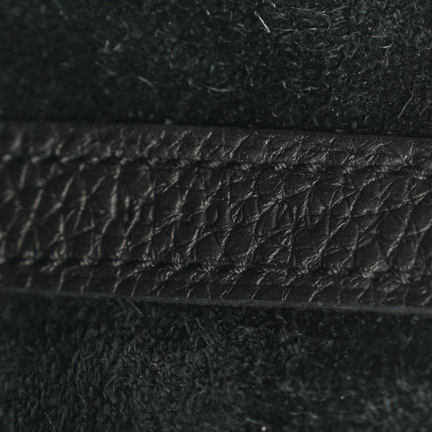 Taurillon Clemence Picotin Lock 22 MM Black