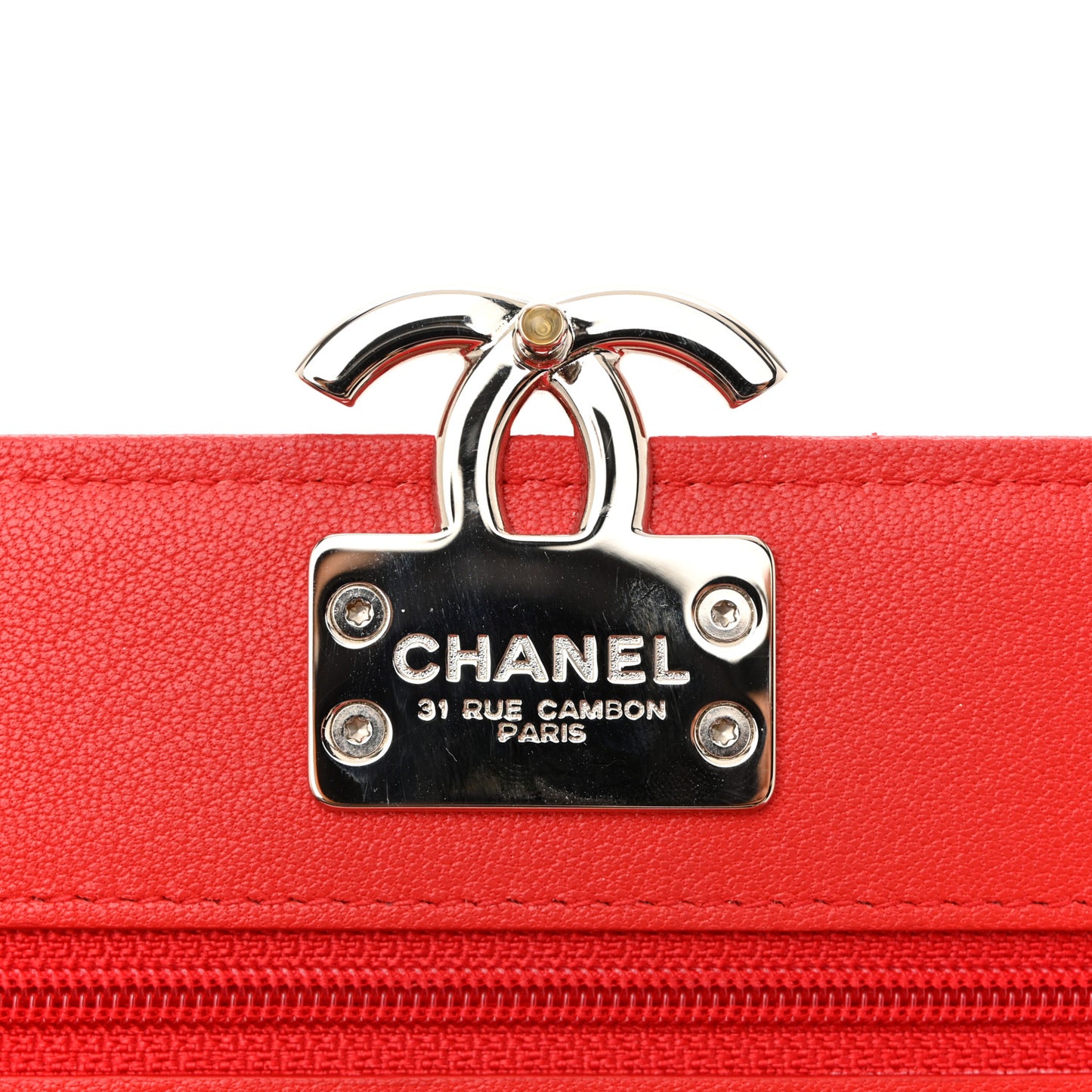 Grained Calfskin Quilted CC Box Wallet On Chain WOC Red