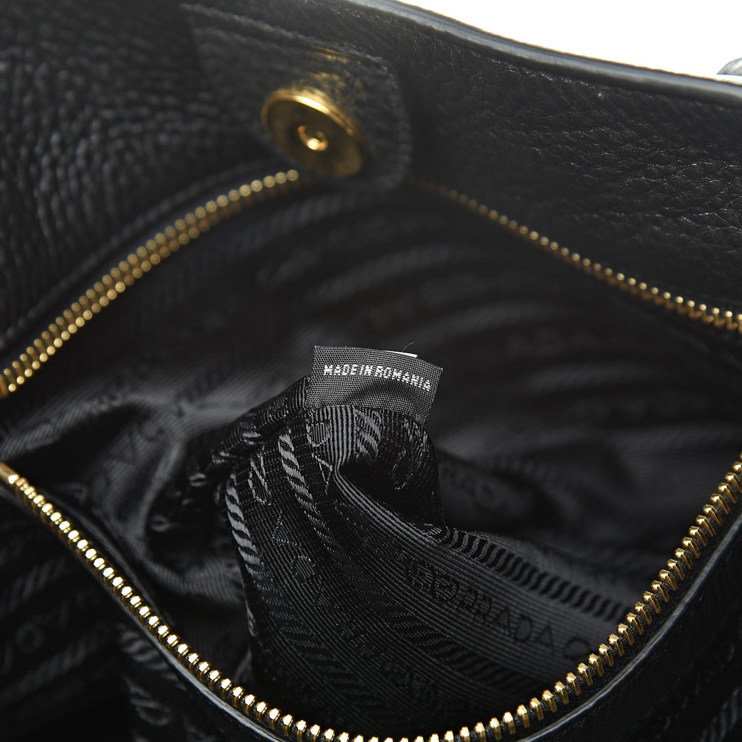 Vitello Phenix Tote Black