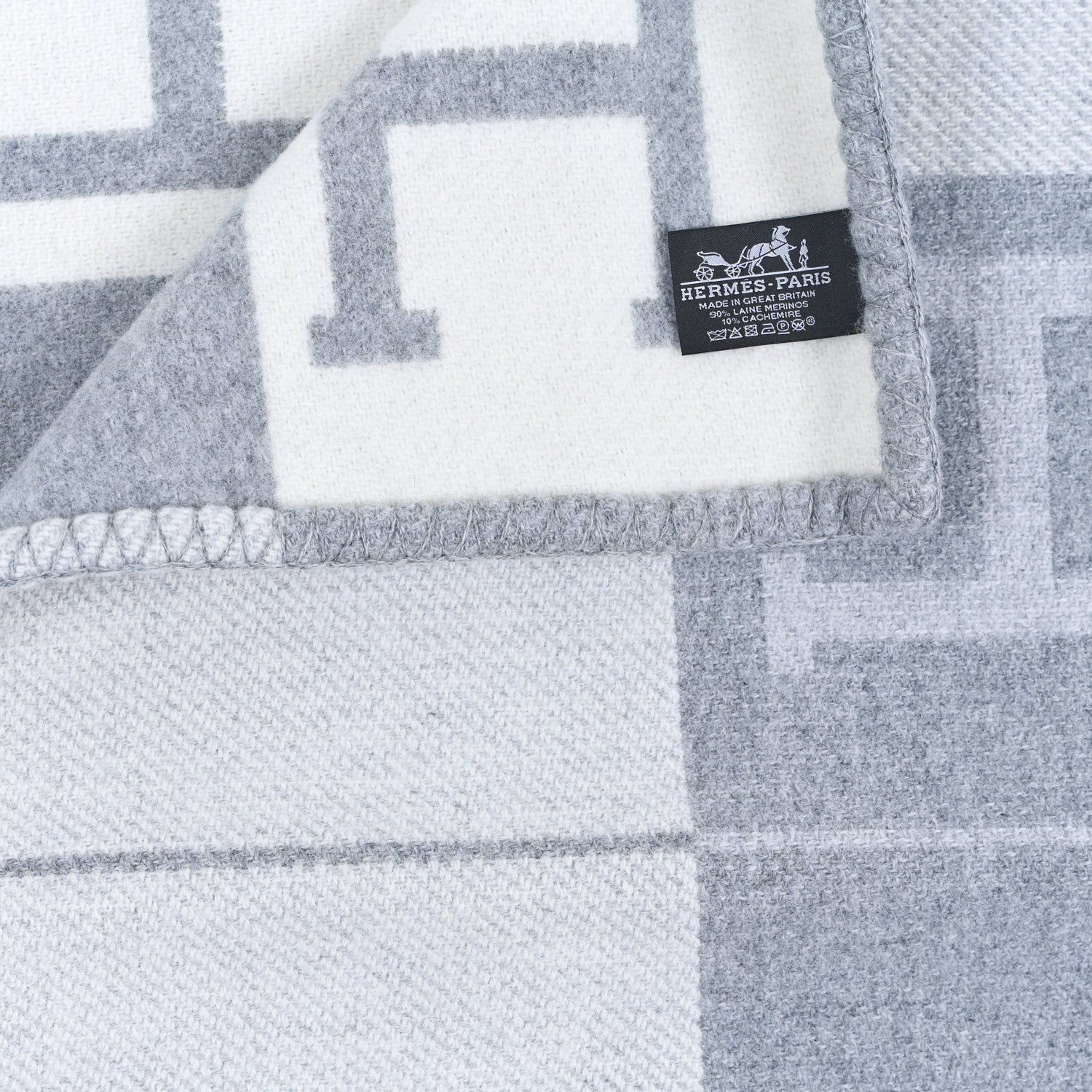 Hermes Wool Cashmere Avalon III Blanket Ecru Gris Clair 3 of 3