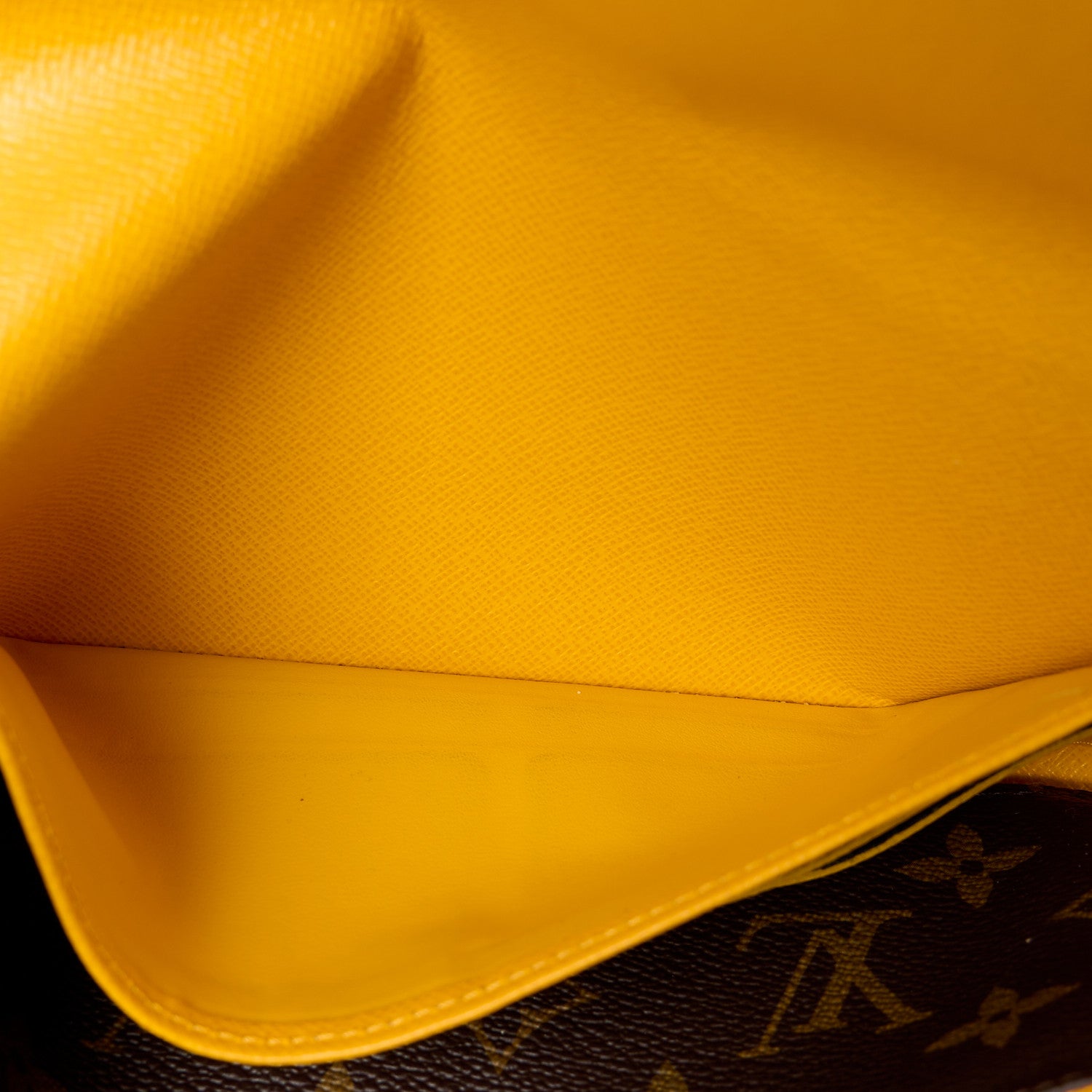 Louis Vuitton Monogram 2022 Christmas Animation New York Soho Wallet Yellow 6 of 13
