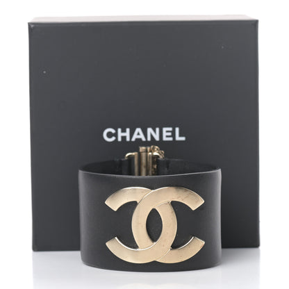 Chanel Calfskin CC Wide Cuff M Black Gold 6 of 6