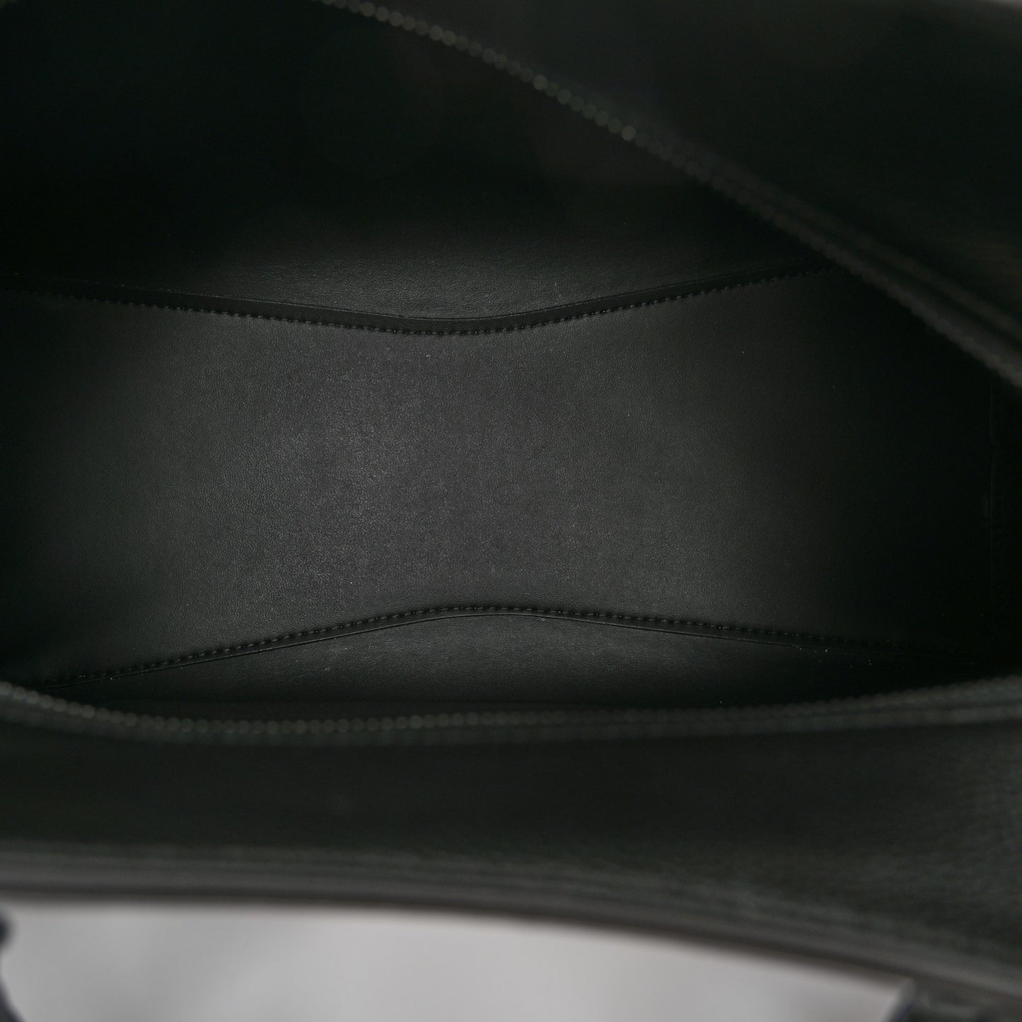 Grained Calfskin Neo Classic Black Hardware S City Black