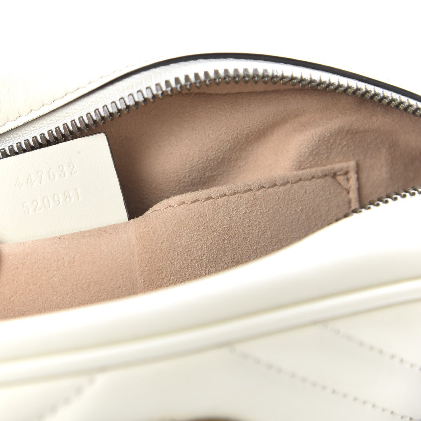 Calfskin Matelasse Small GG Marmont Chain Shoulder Bag White
