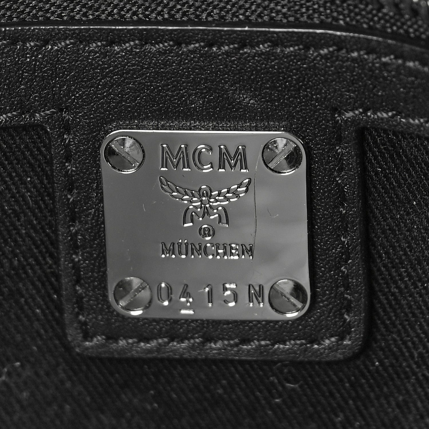 MCM Visetos Millie Wallet On Chain Black 6 of 9