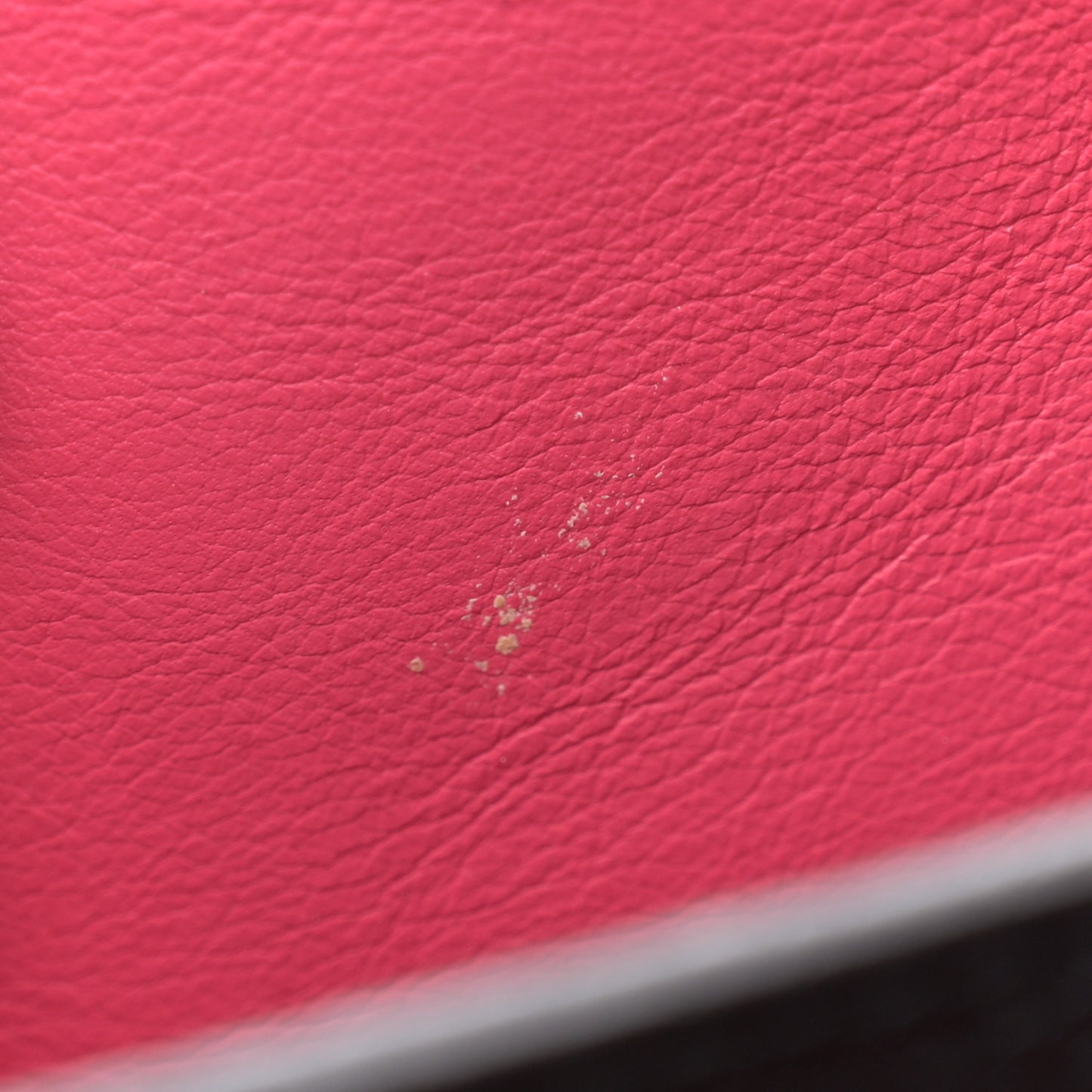 Taurillon Capucines PM Black