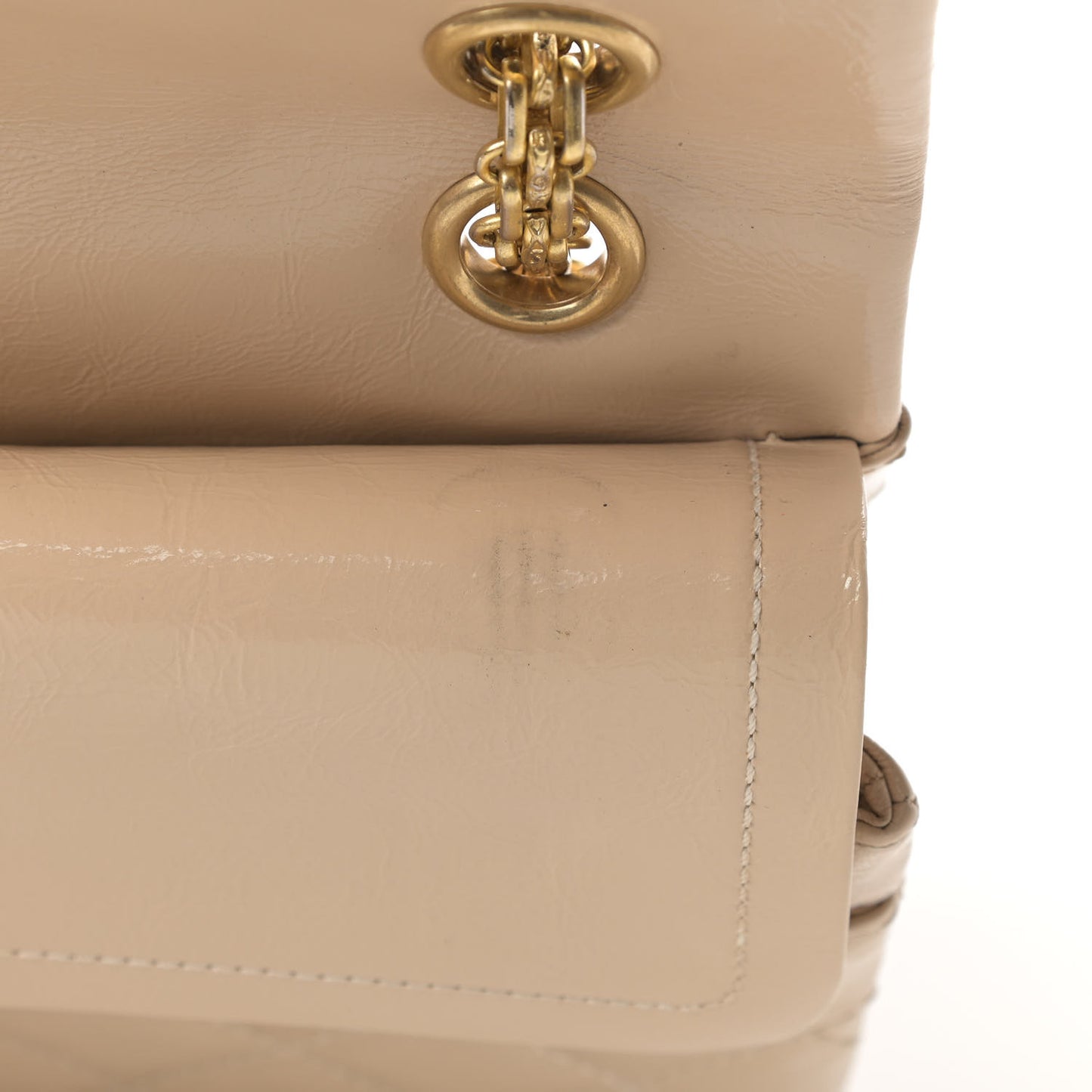 Distressed Patent Quilted 2.55 Reissue 226 Flap Beige