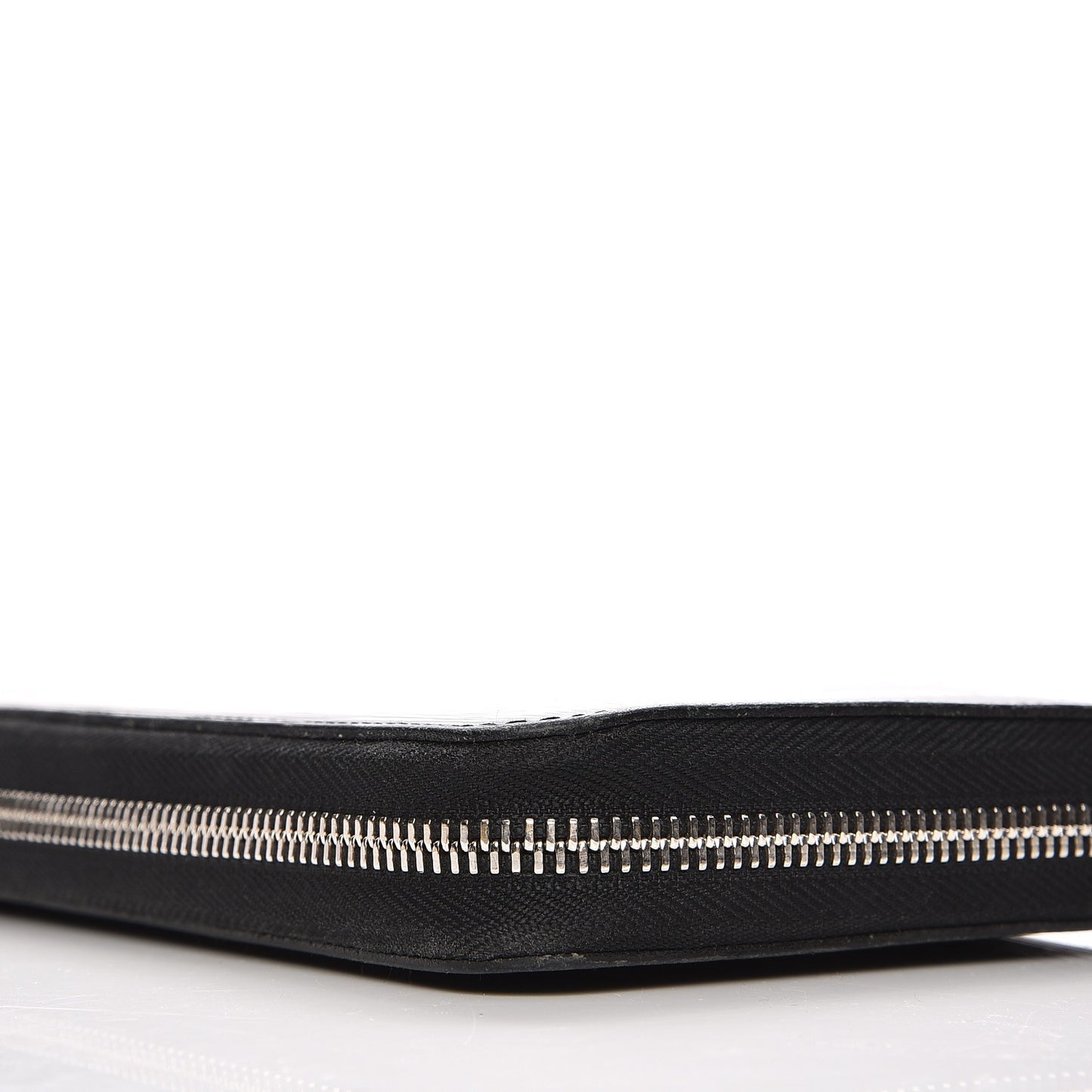 Epi Zippy Organizer Wallet Black