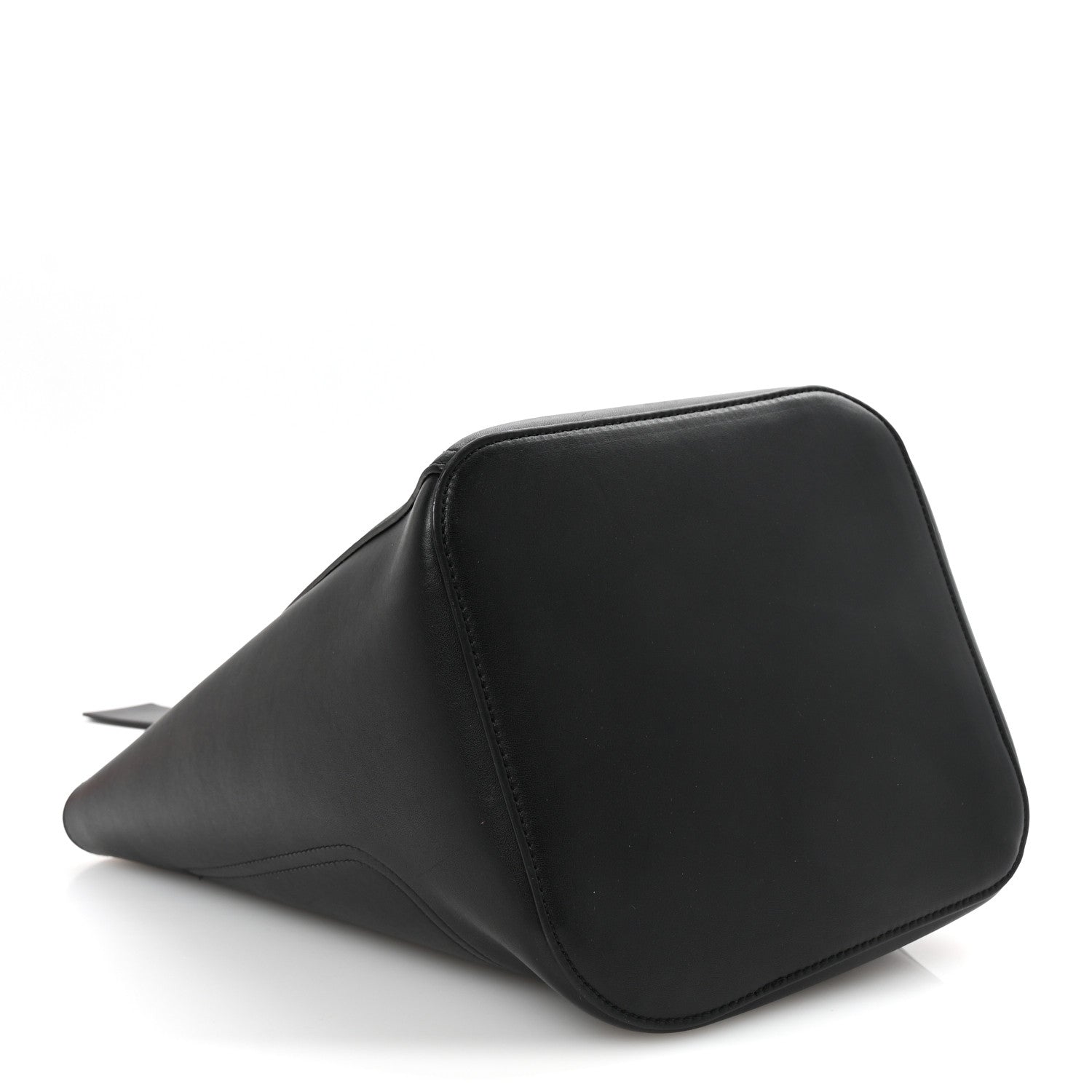 Loewe Smooth Calfskin Medium Pebble Bucket Bag Black 4 of 9