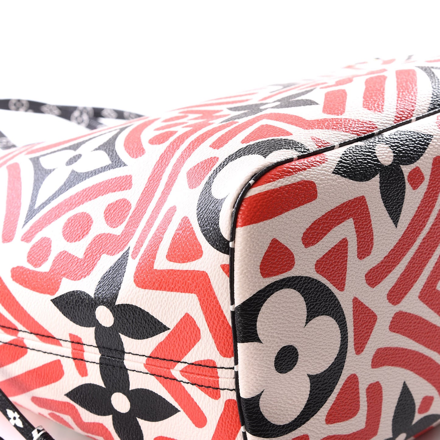 Monogram Giant Crafty Neverfull MM Creme Rouge Black