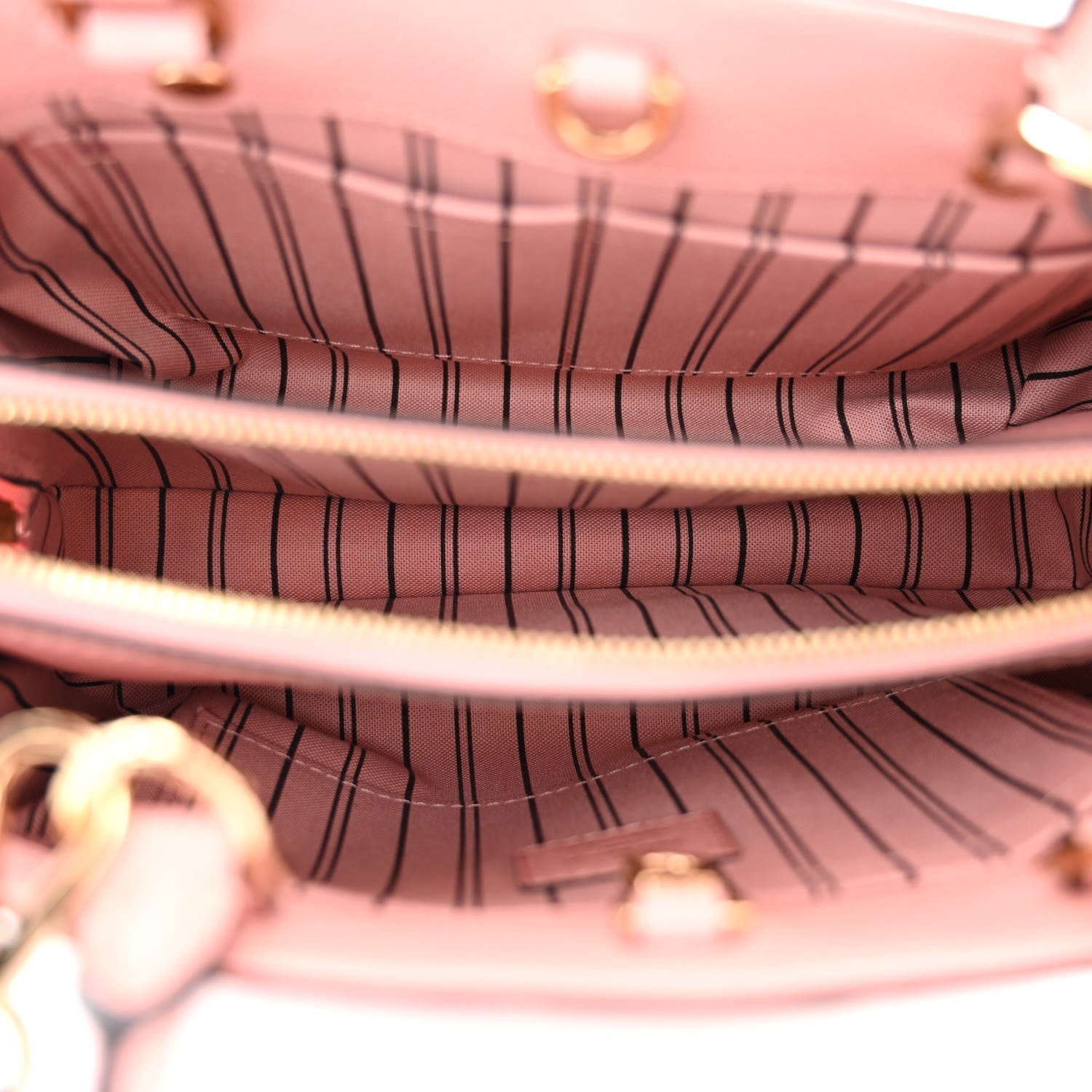 Louis Vuitton Empreinte Montaigne BB Rose Poudre 5 of 10