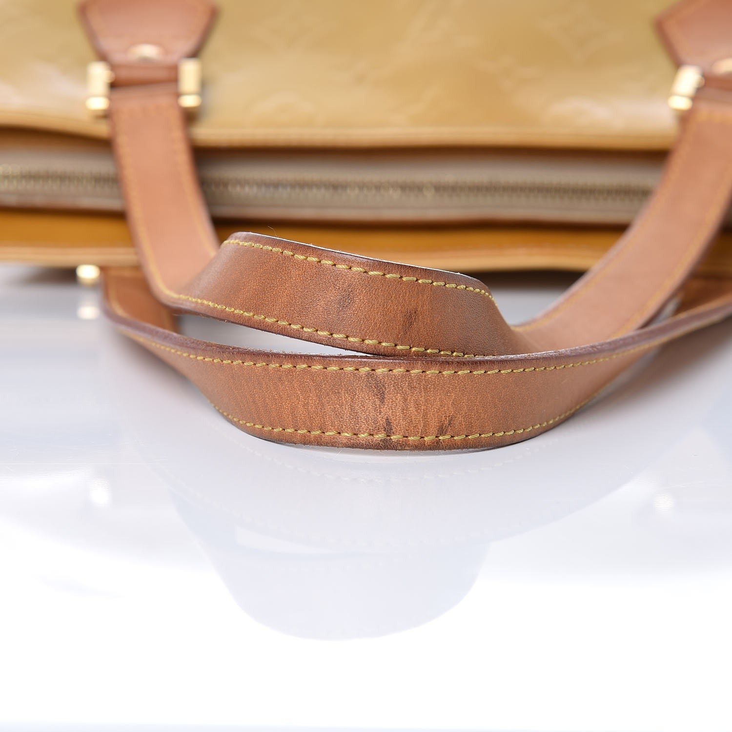Louis Vuitton Vernis Houston Beige 46 of 46
