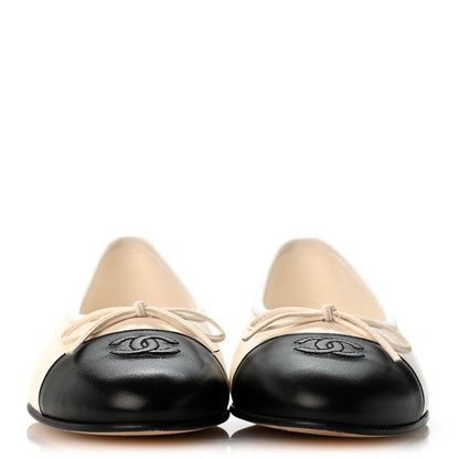 Chanel Lambskin Cap Toe CC Ballerina Flats 39 White Black 3 of 10