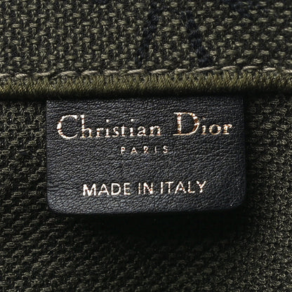 Christian Dior Canvas Embroidered Graffiti Book Tote Vert 8 of 11